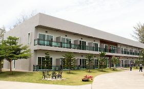Hadthong Resort